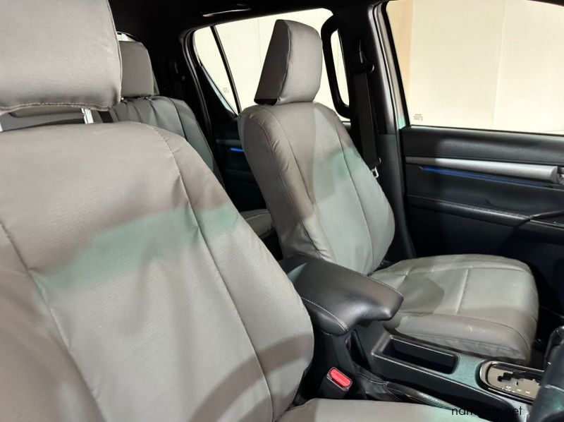 2021 Toyota Hilux 2.8 D/C RB Legend A/T pictures