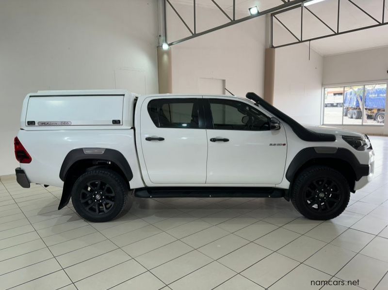 2021 Toyota Hilux 2.8 D/C RB Legend A/T pictures
