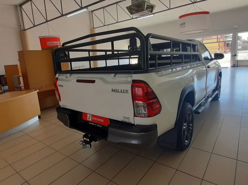2022 Toyota Hilux S/C 2.7 vvti RB S  5 MT pictures