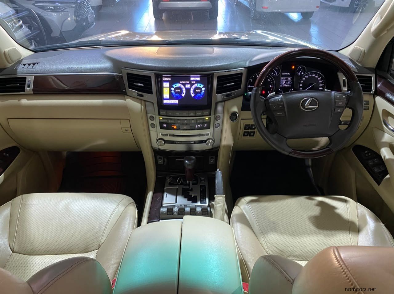 2014 Lexus LEXUS LX 570 (5.7 V8) pictures