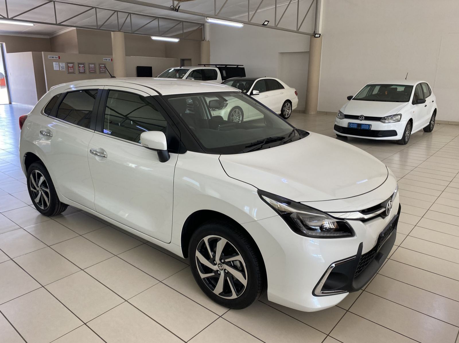 Used Toyota starlet 1.5 AT  for sale in Windhoek, Walvis Bay, Okahandja, Gobabis, Mariental, Otjiwarongo, Ongwediva, Namibia