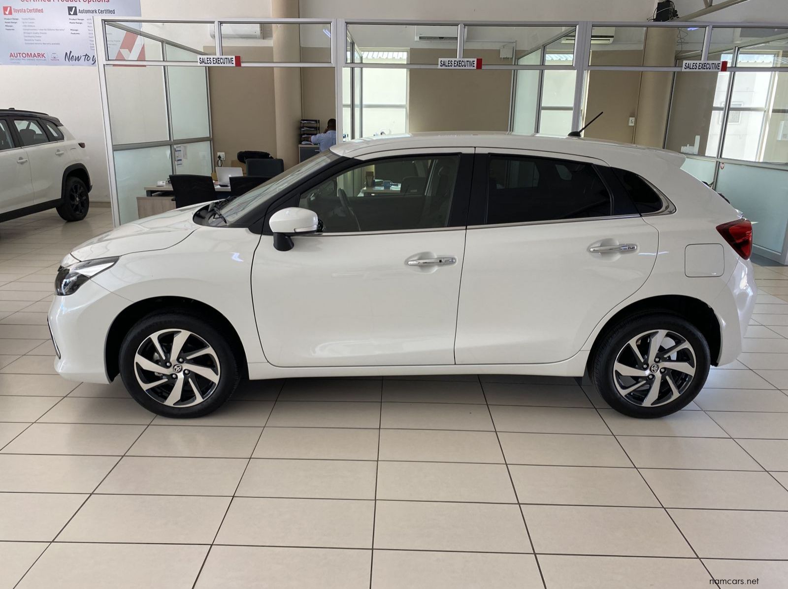 2025 Toyota starlet 1.5 AT pictures