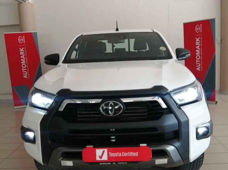 2021 Toyota Hilux Double Cab HiluxDC 2.8 4X4 LGD RS MT pictures