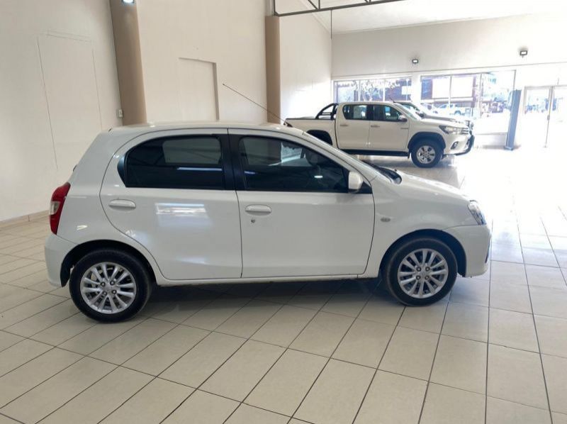 2019 Toyota Etios 1.5 Sprint H/B pictures