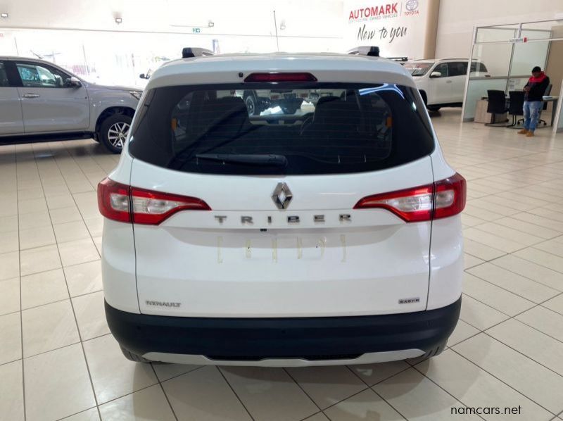 2022 Renault Triber pictures