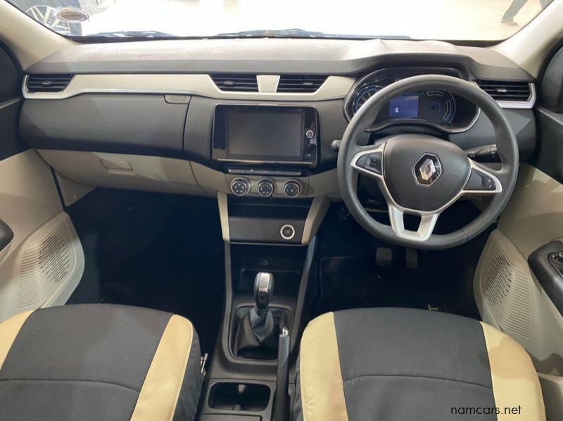 2022 Renault Triber pictures