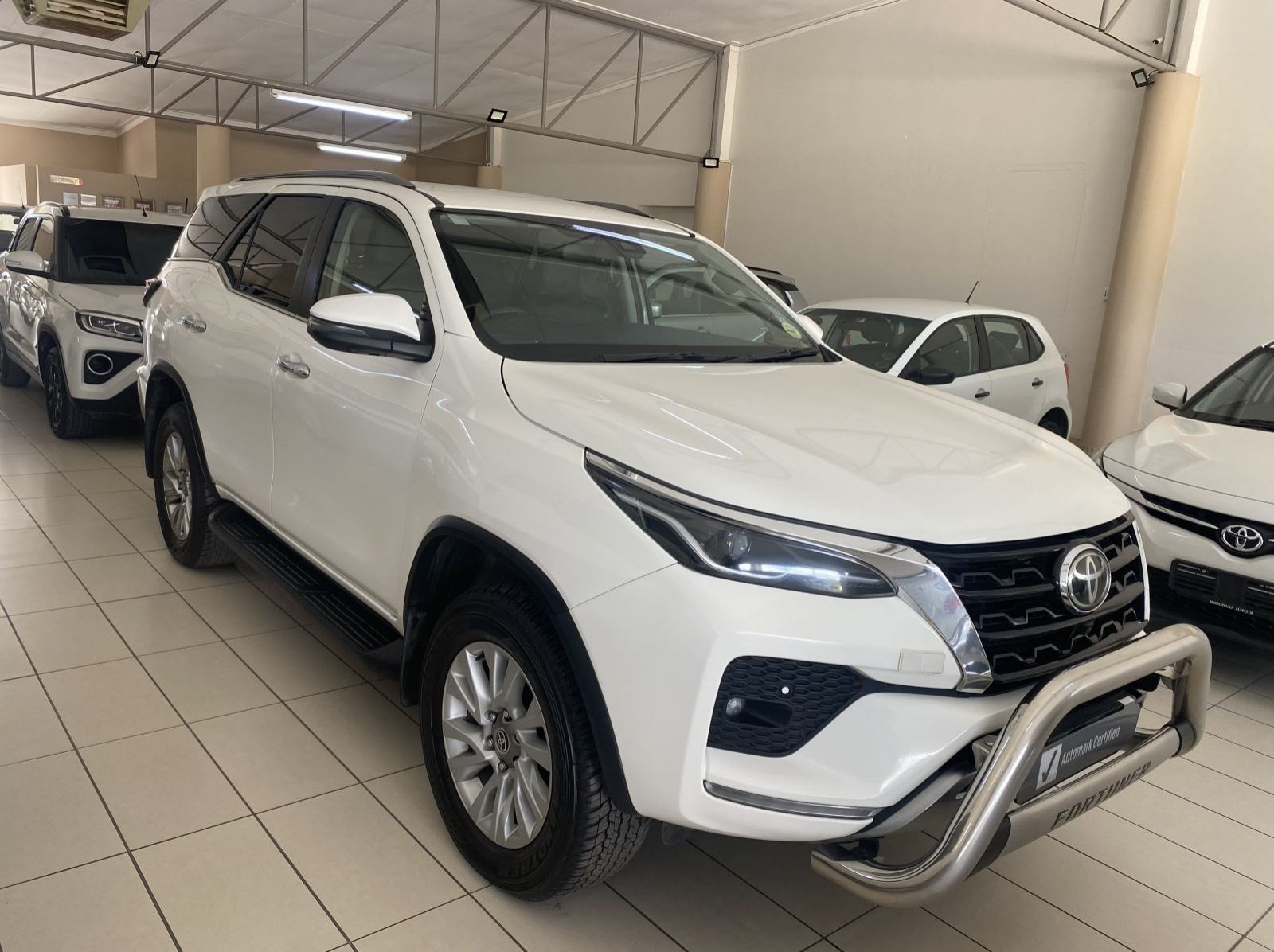 2023 Toyota FORTUNER VX 4X4 AT 2.8 pictures
