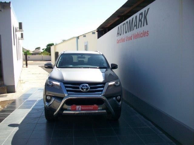 2016 Toyota Fortuner 2.8 4x4 A/T pictures