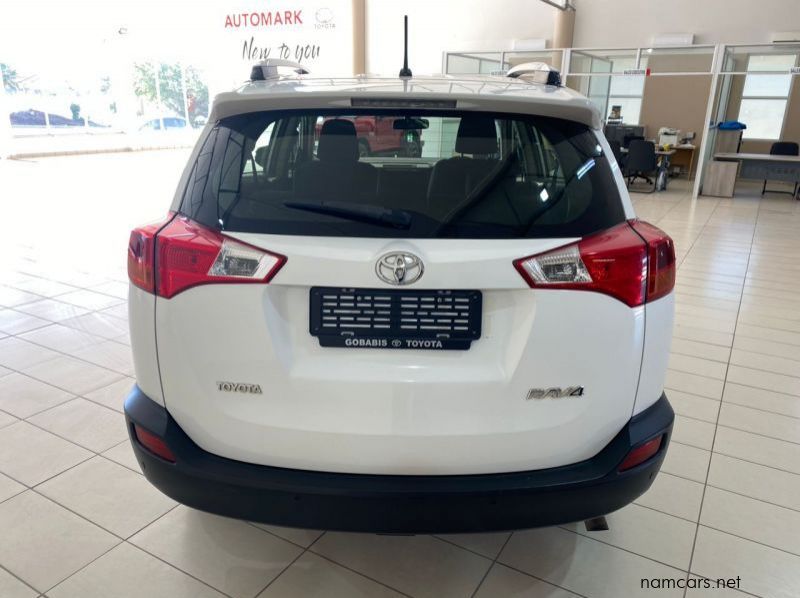 2014 Toyota Rav 4  2.0  GX 2WD pictures