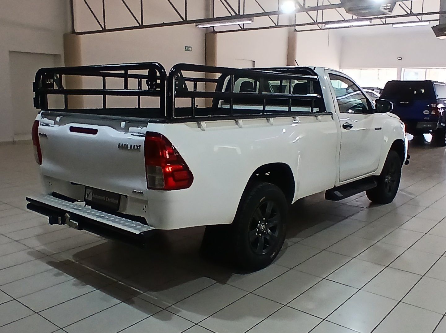 2024 Toyota Hilux 2.4 S/C 4x4 AT Raider pictures