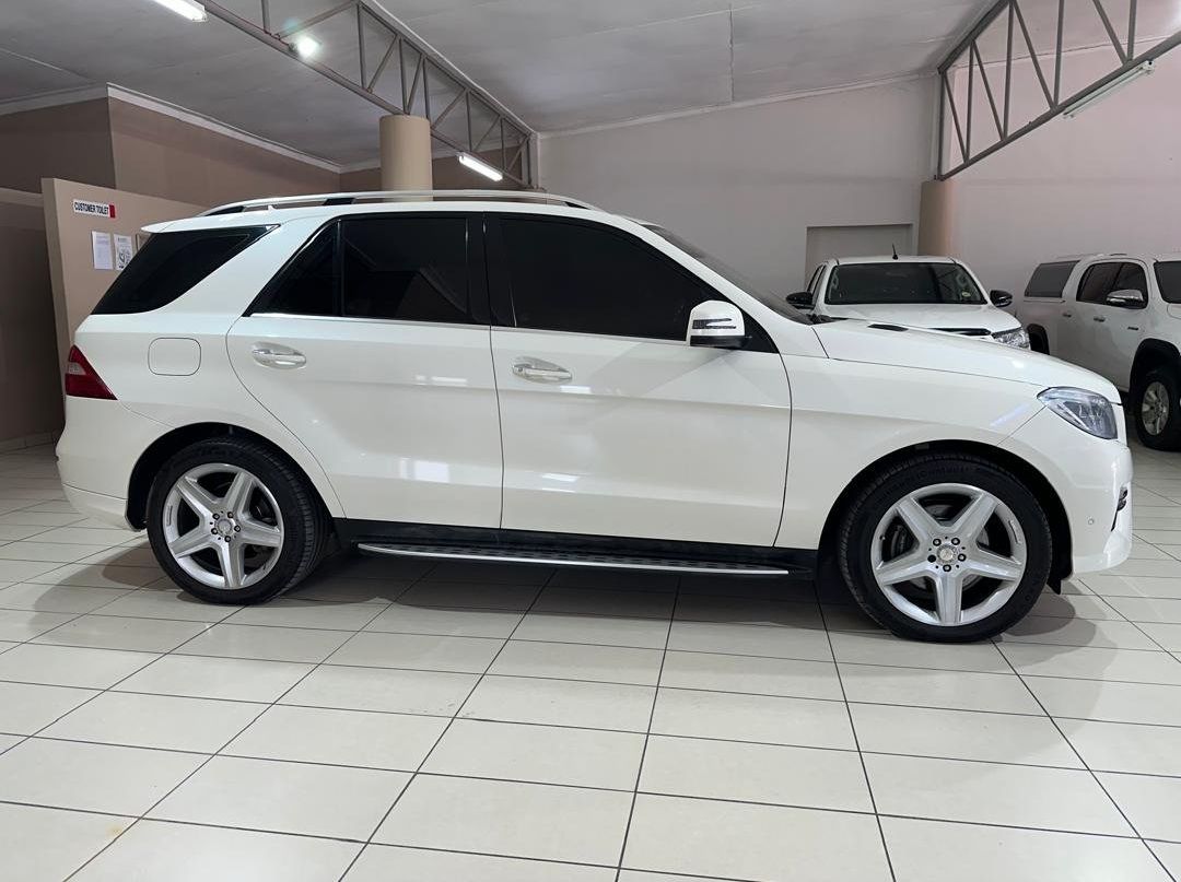 2014 Mercedes-Benz ML Class pictures