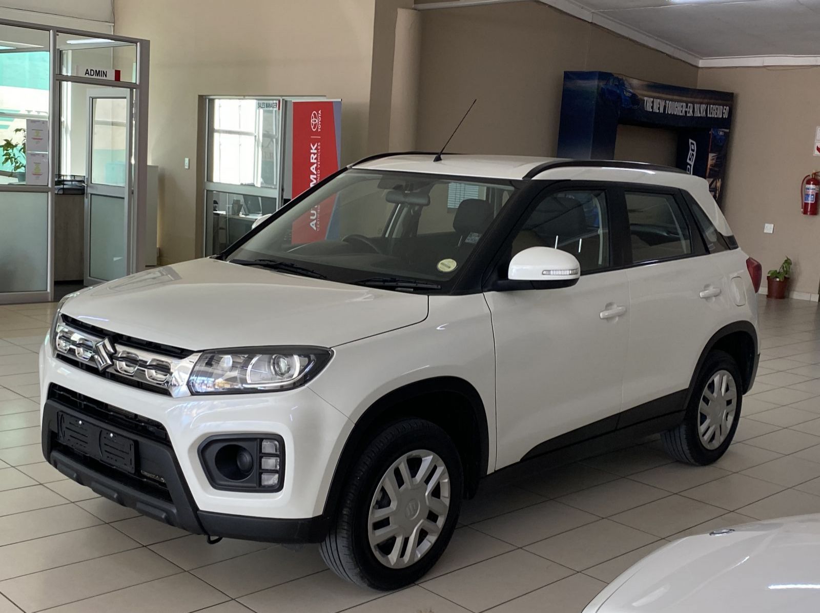 2022 Suzuki brezza pictures