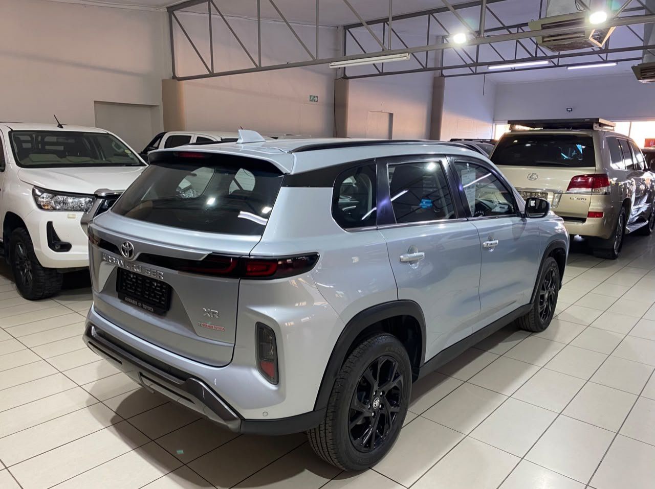 2024 Toyota Urban Cruiser 1.5 XR AT pictures