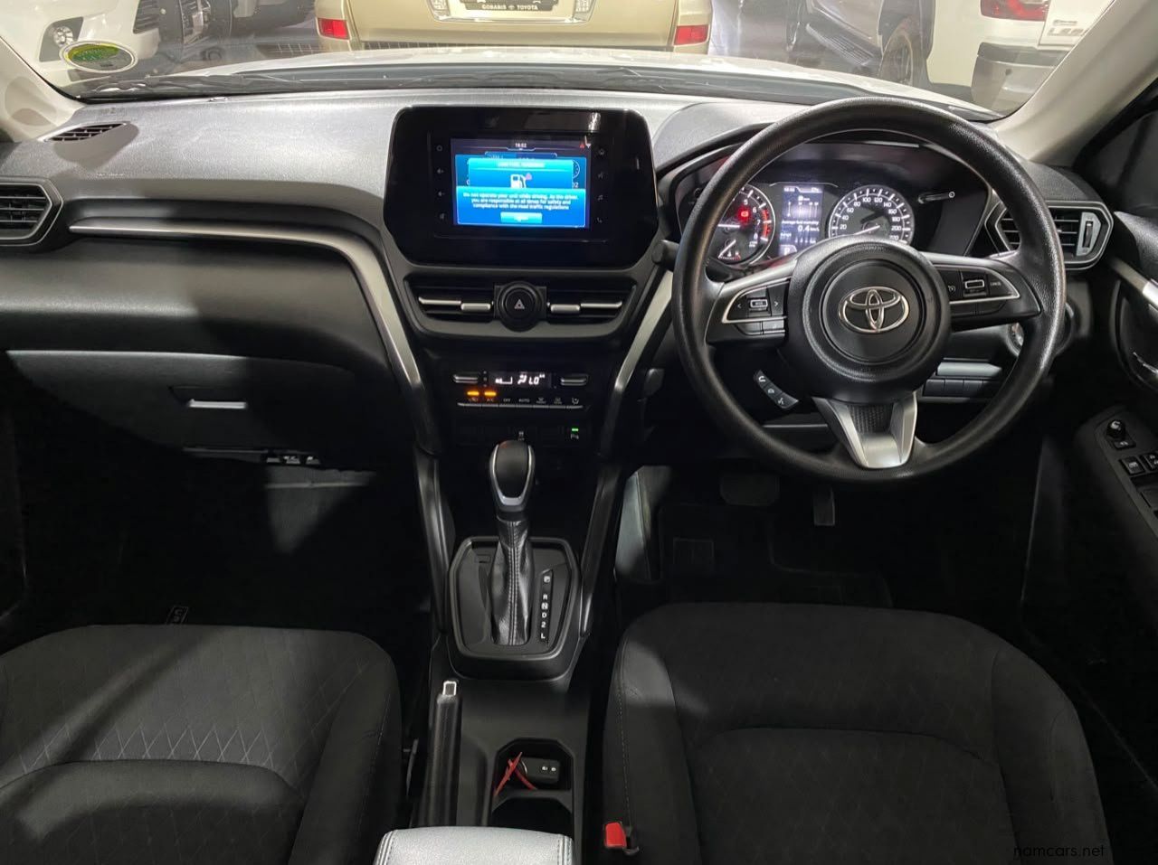 2024 Toyota Urban Cruiser 1.5 XR AT pictures