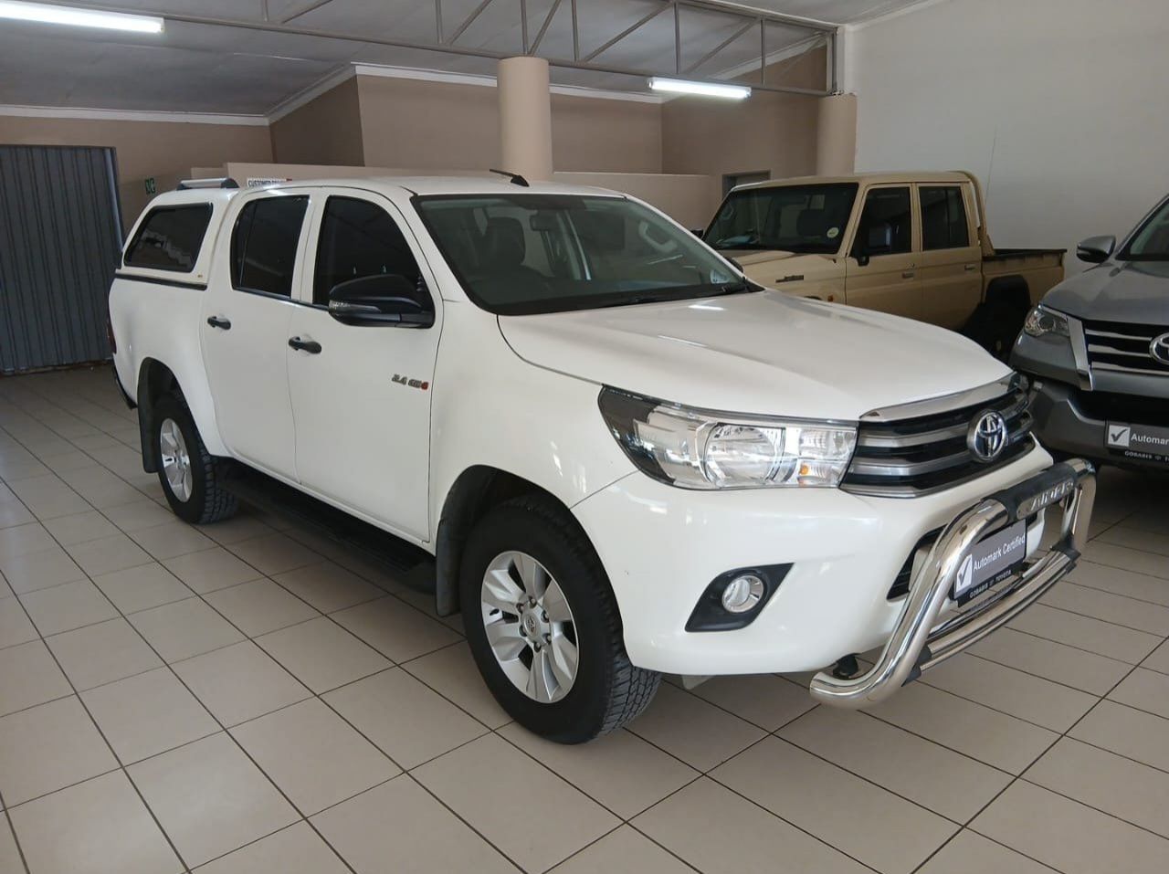 Used Toyota Hilux 2.4 D/C SRX RB MT for sale in Windhoek, Walvis Bay, Okahandja, Gobabis, Mariental, Otjiwarongo, Ongwediva, Namibia
