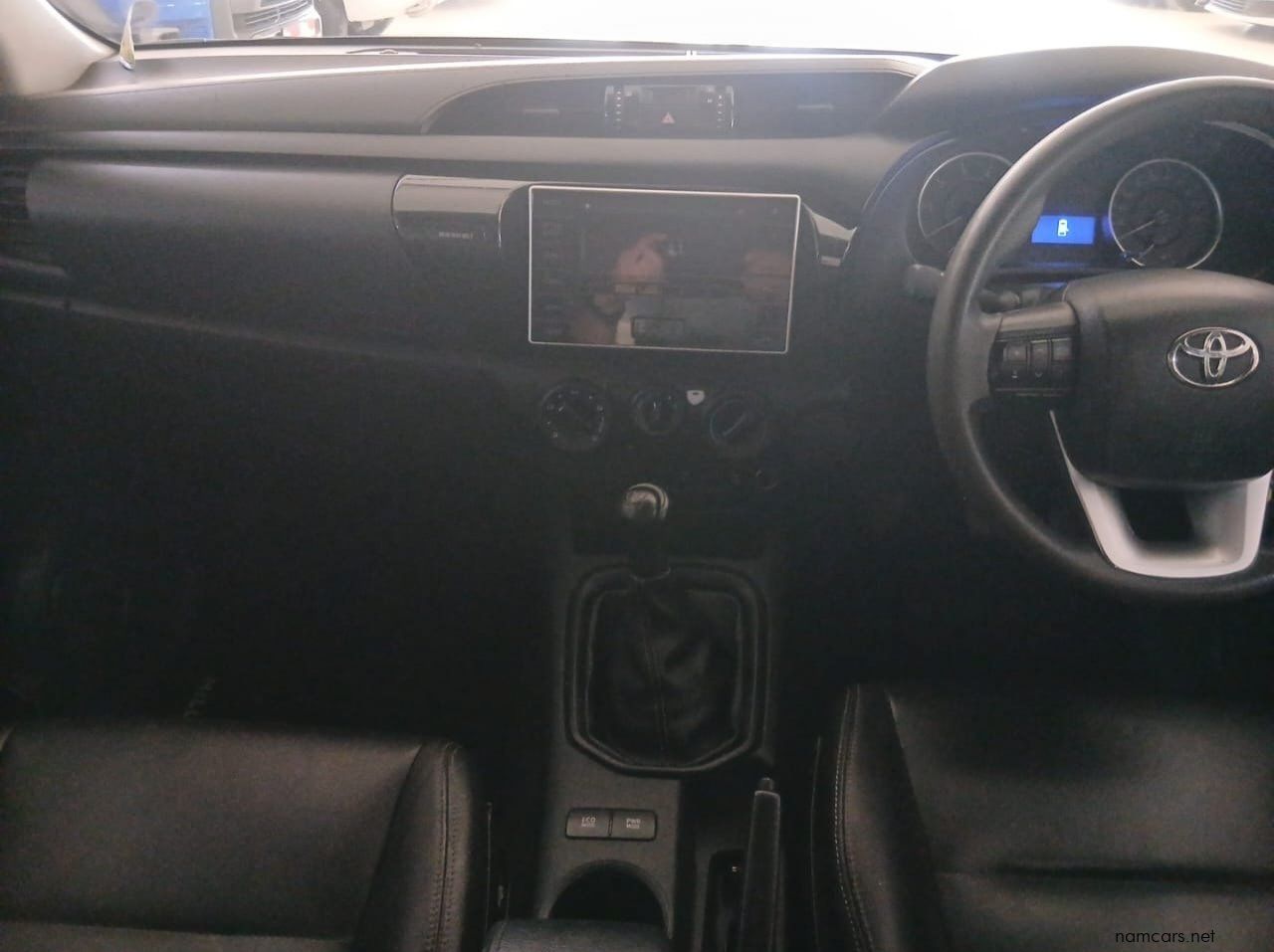 2018 Toyota Hilux 2.4 D/C SRX RB MT pictures