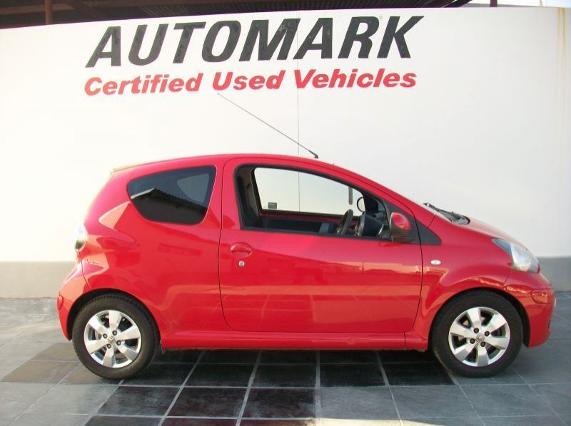 2012 Toyota AYGO WILD 1.0  3 DOOR pictures