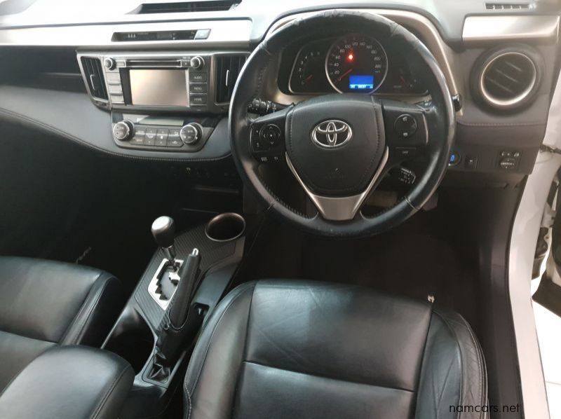 2015 Toyota rav4 pictures