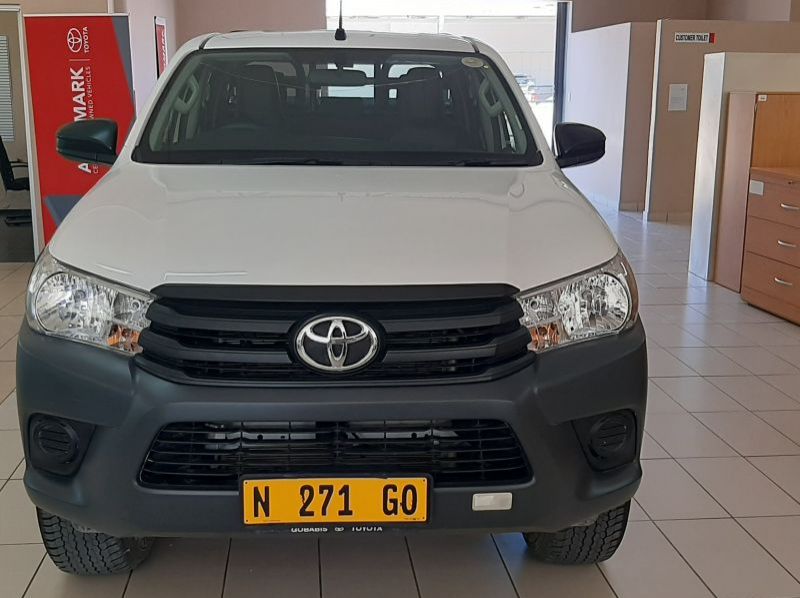 2022 Toyota Hilux D/C 2.7 VVTi RB 5 MT pictures