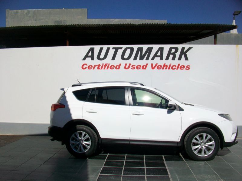 2016 Toyota RAV 4  2.2 D VX AWD pictures