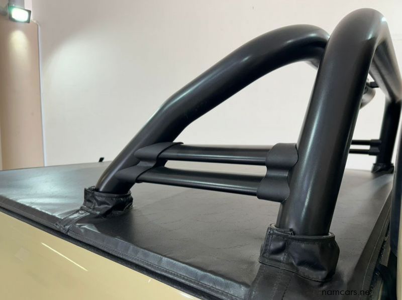 2022 Toyota Hilux 2.8 4X4 AT DOUBLECAB pictures