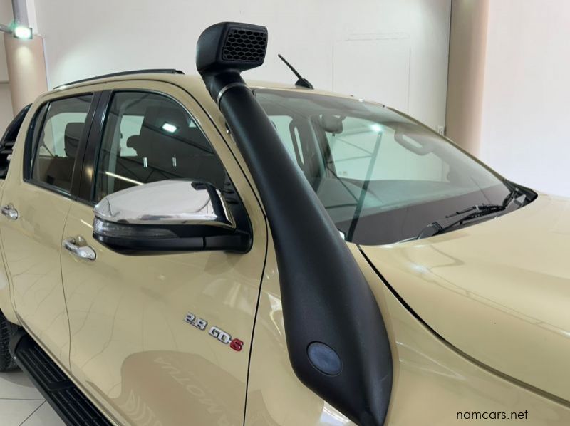 2022 Toyota Hilux 2.8 4X4 AT DOUBLECAB pictures