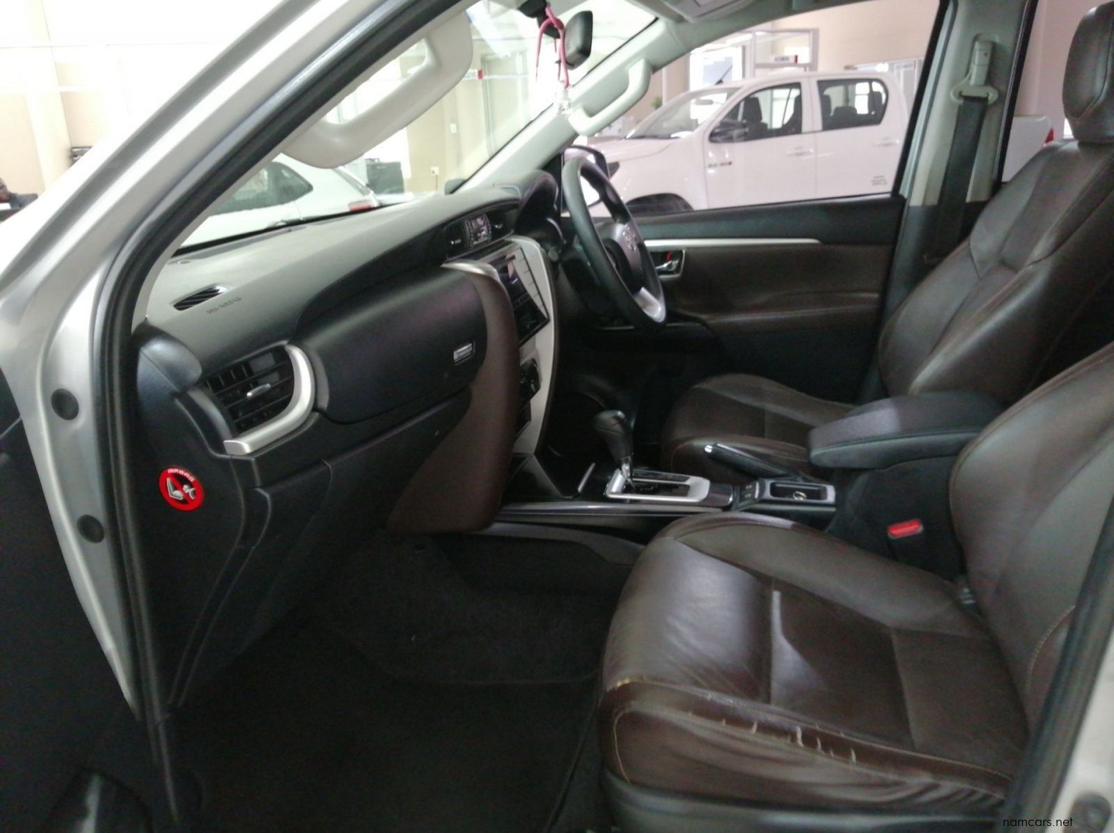 2017 Toyota Fortuner 2.4 RB AT pictures