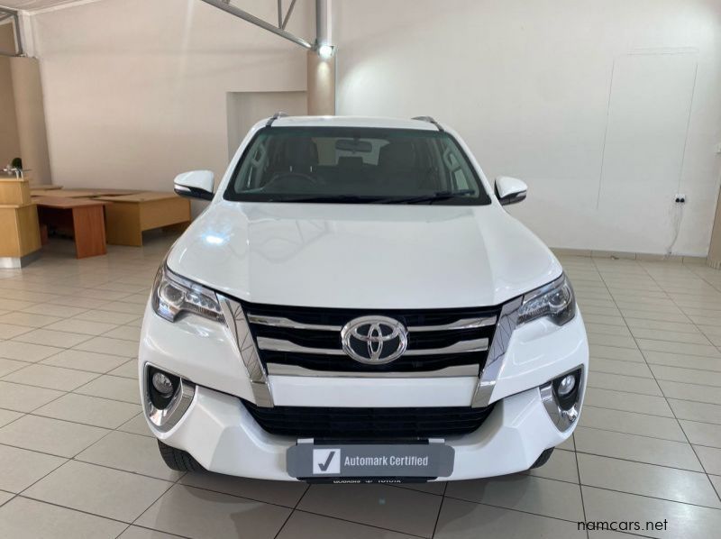 2017 Toyota Fortuner pictures