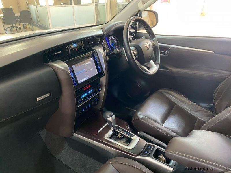 2017 Toyota Fortuner pictures
