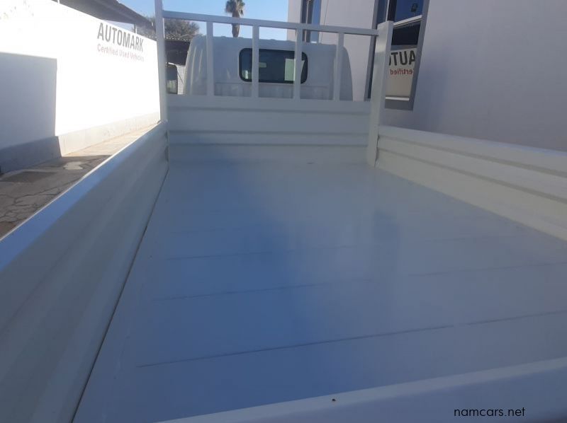 2023 Hino Truck 200 pictures