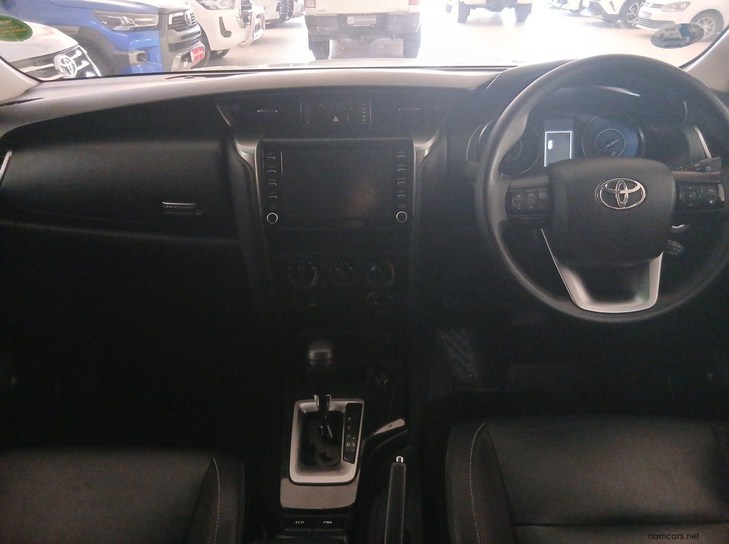 2025 Toyota Fortuner 2.4 4x4 AT pictures