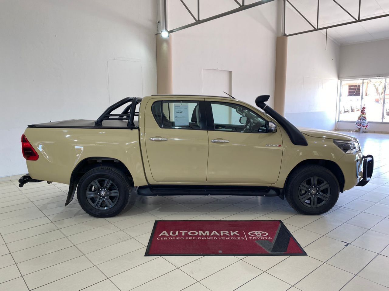 2022 Toyota HILUX 2.8GD-6 4X4 AT D/C pictures