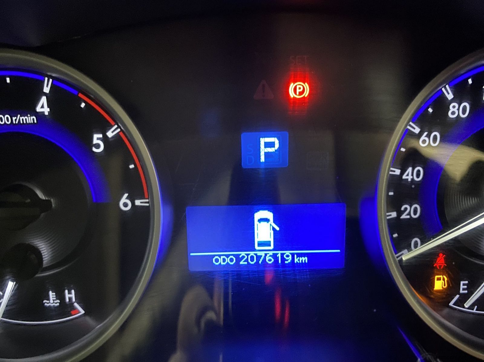 2018 Toyota HILUX  2.4 AT 4x4 SRX pictures