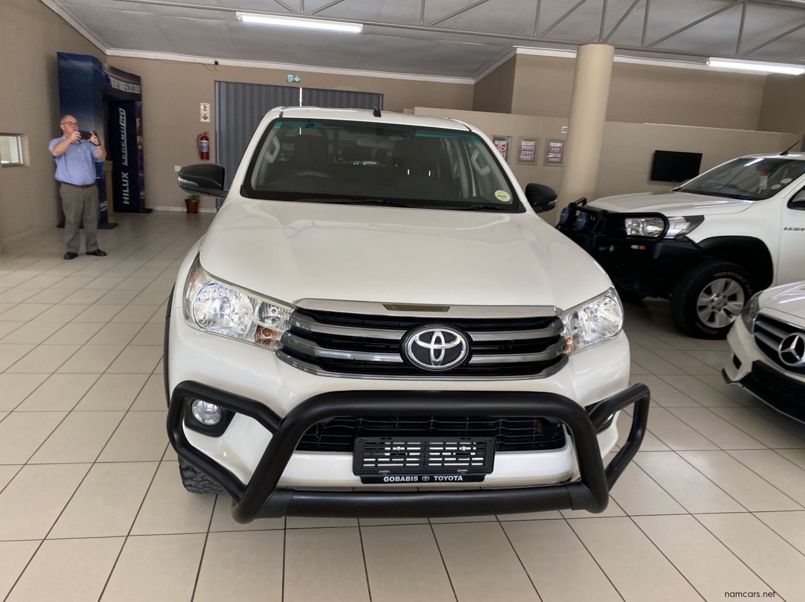 2018 Toyota HILUX  2.4 AT 4x4 SRX pictures