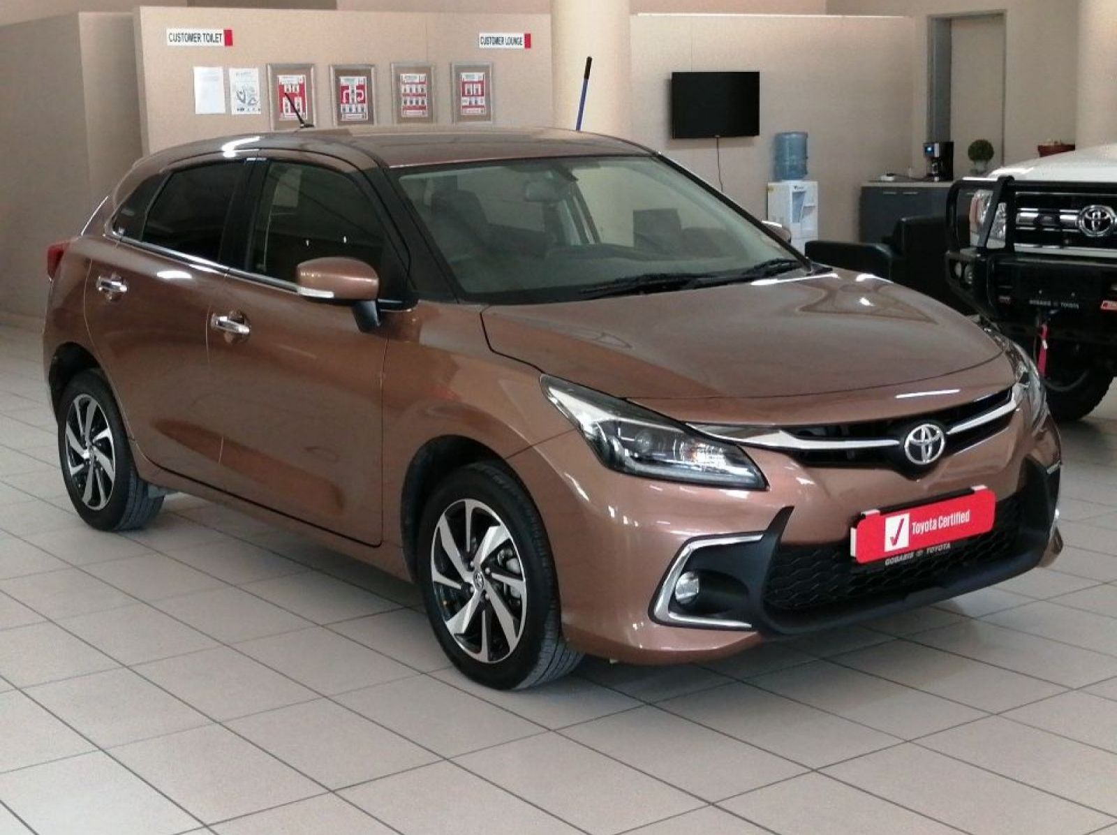 Used Toyota Starlet  1.5 XR MT  for sale in Windhoek, Walvis Bay, Okahandja, Gobabis, Mariental, Otjiwarongo, Ongwediva, Namibia