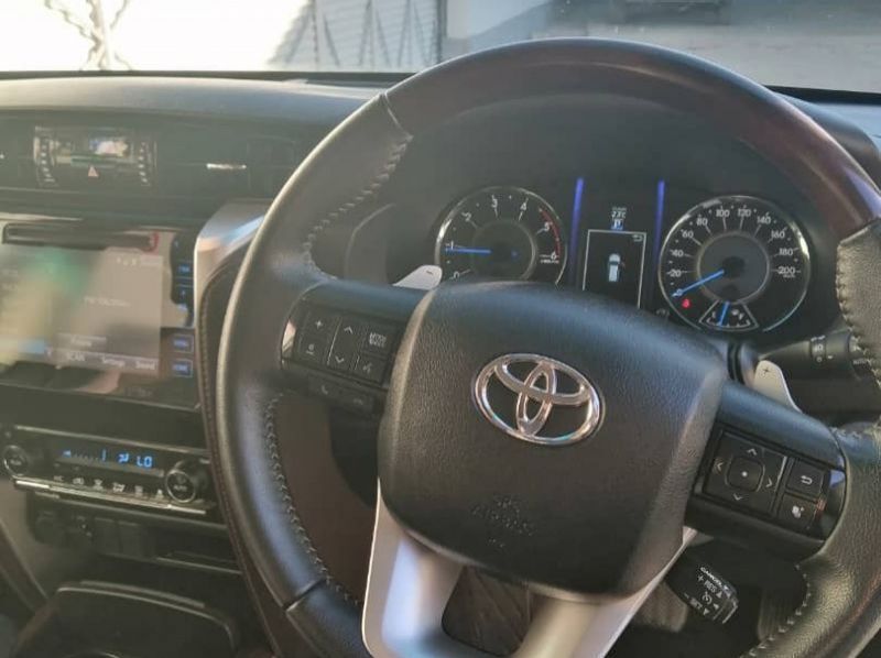 2018 Toyota Toyota Fortuner 2.8 RB A/T pictures
