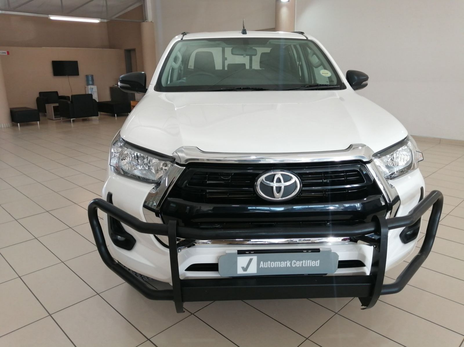 2023 Toyota Hilux 2.4 D/C 4x4 AT pictures