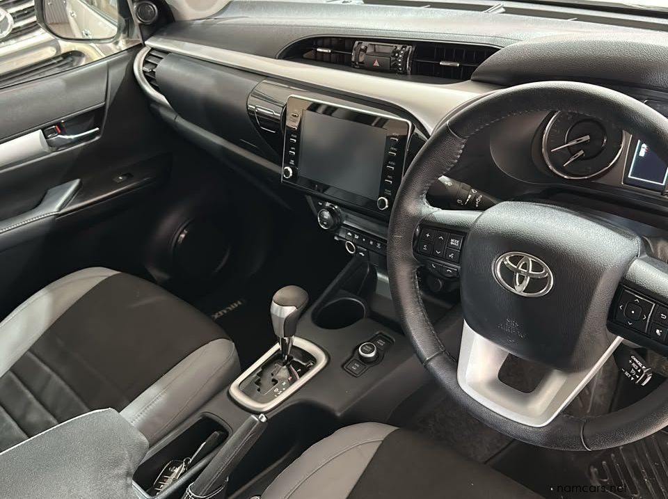 2024 Toyota Hilux 2.8 Gd-6 Rb Raider 4x4 A/t D/c pictures