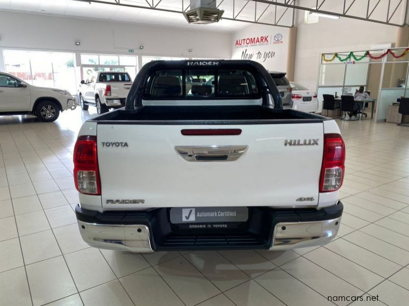 2022 Toyota HILUX 2.4 AT 4X4 pictures
