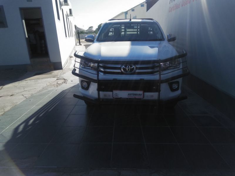 2018 Toyota HILUX pictures