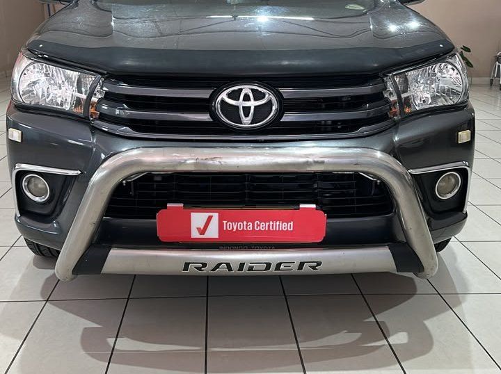 2017 Toyota Hilux Vvti 2.0 S/C pictures