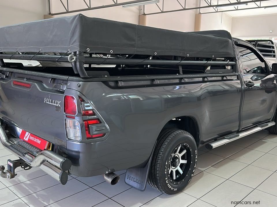 2017 Toyota Hilux Vvti 2.0 S/C pictures