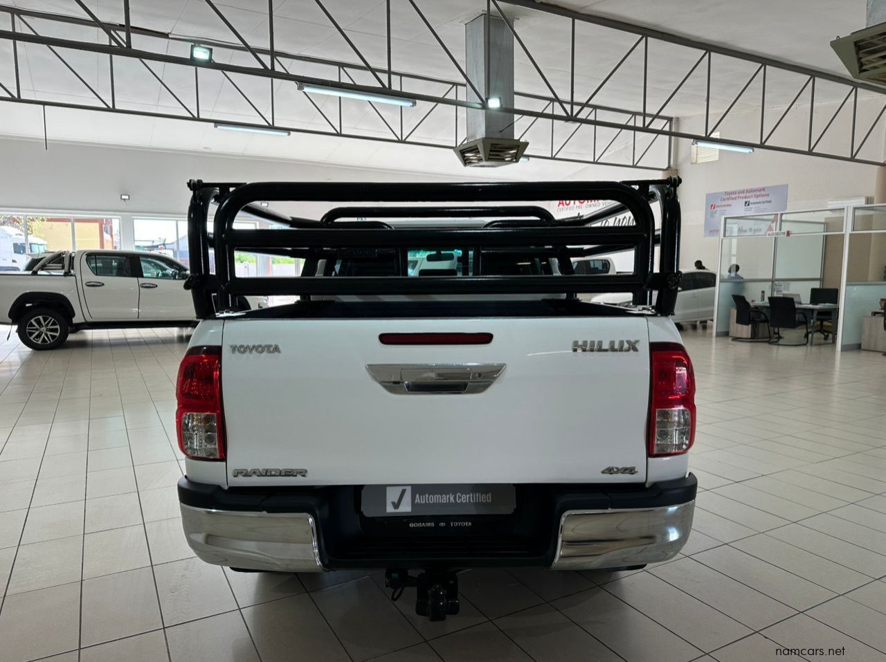 2017 Toyota Hilux 2.8 D/C 4x4 Raider AT pictures