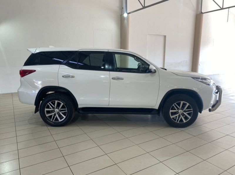 2020 Toyota Fortuner 2.8 4x4 A/T Epic pictures