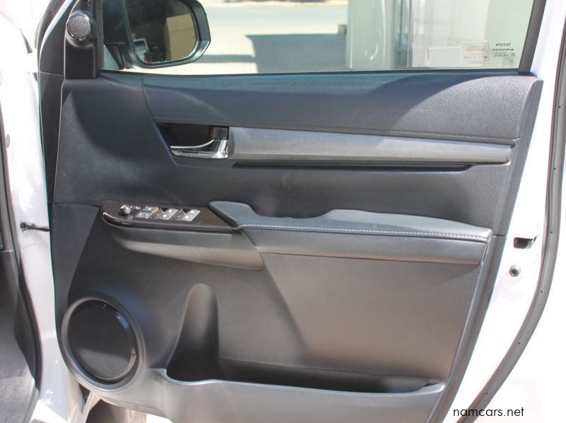 2021 Toyota Hilux 2.8 Gd-6 Rb Legend Rs 4x4 A/t P/u D/c pictures