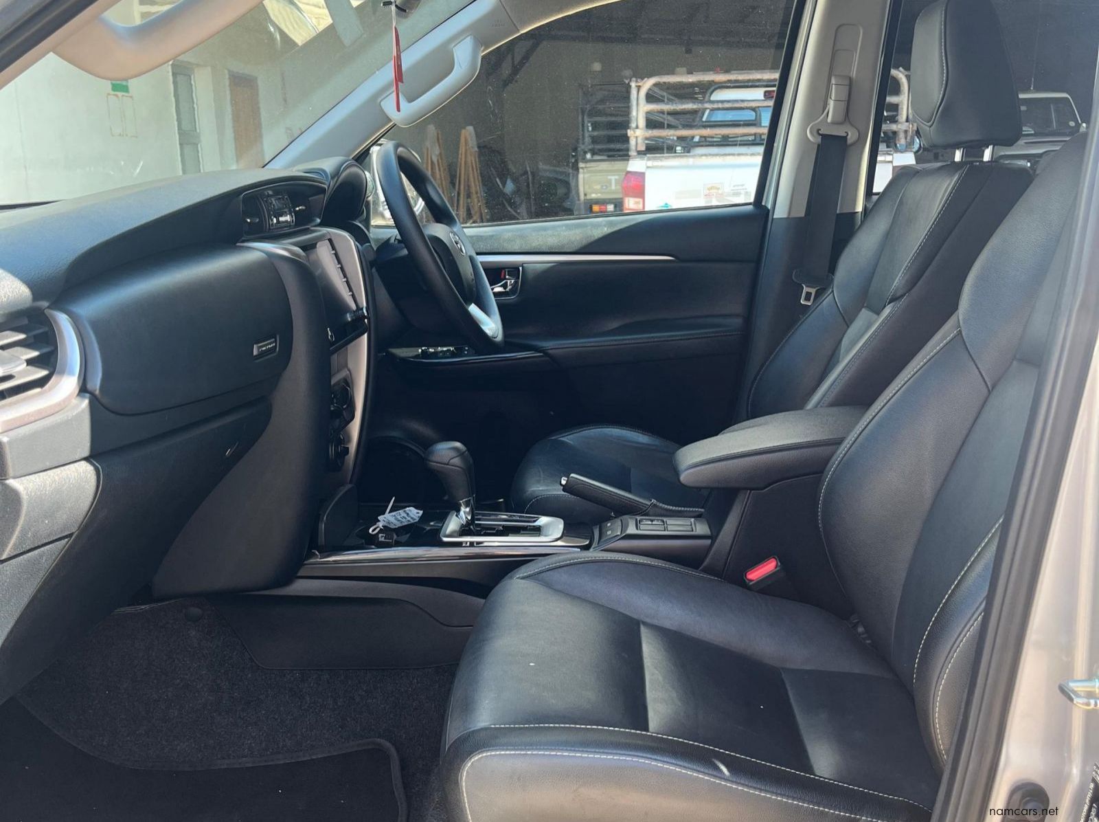 2024 Toyota FORTUNER 2.4 4X4 AT pictures