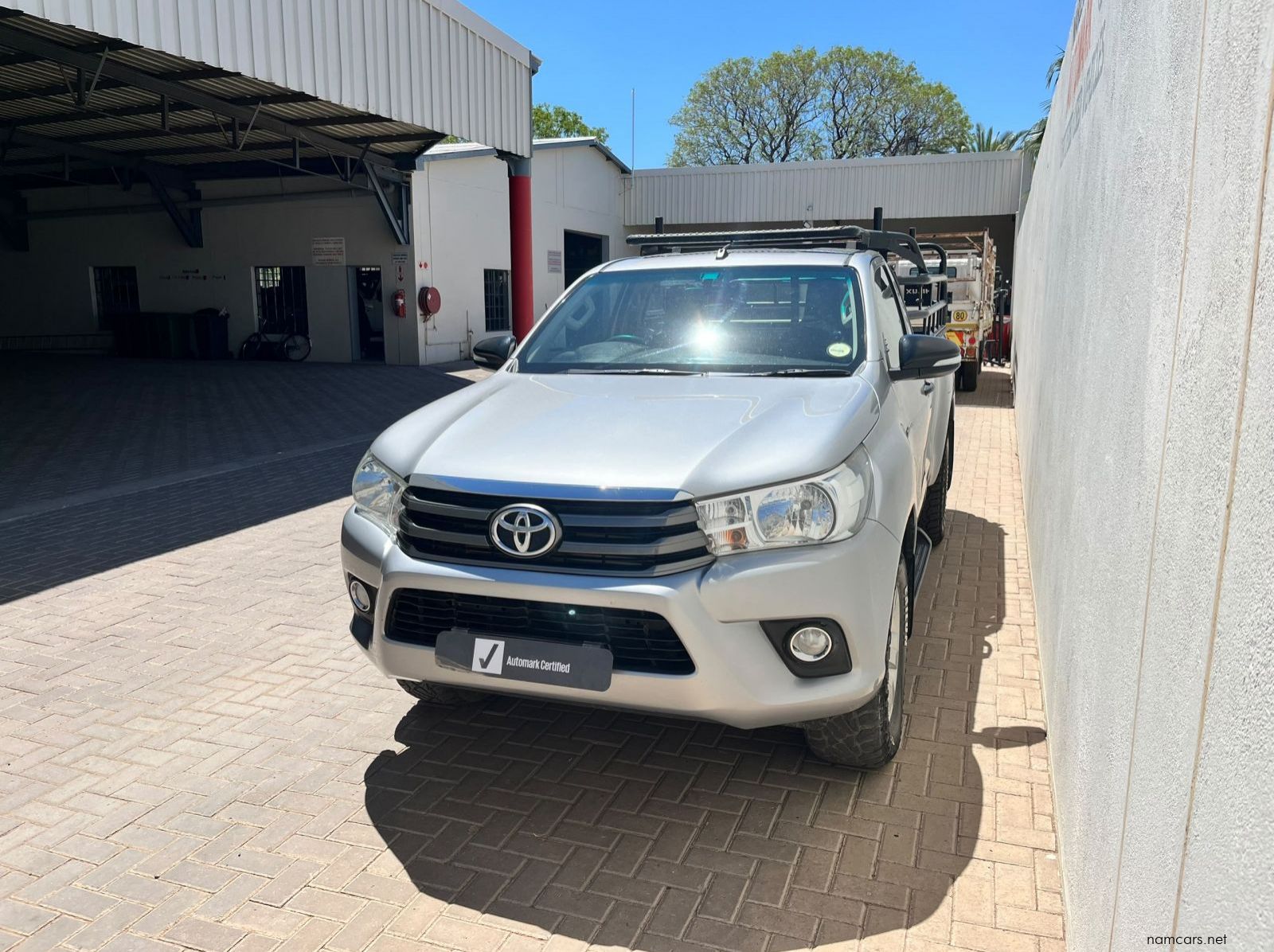 2018 Toyota Hilux SC 2.4GD6 4x4 SRX MT pictures