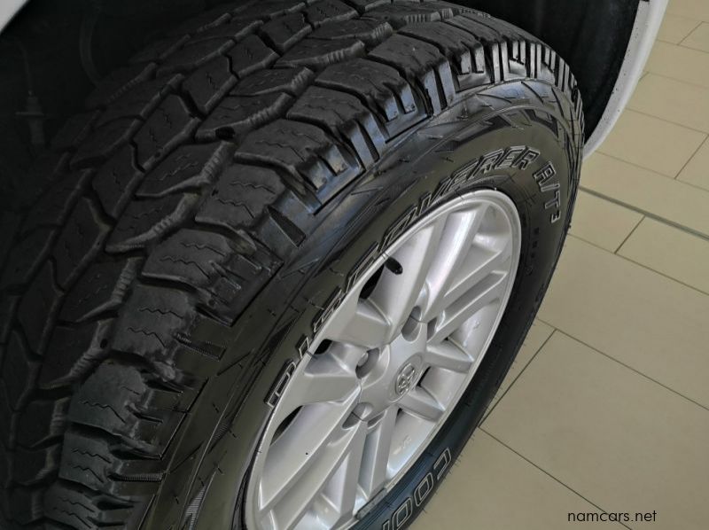 2014 Toyota Fortuner pictures