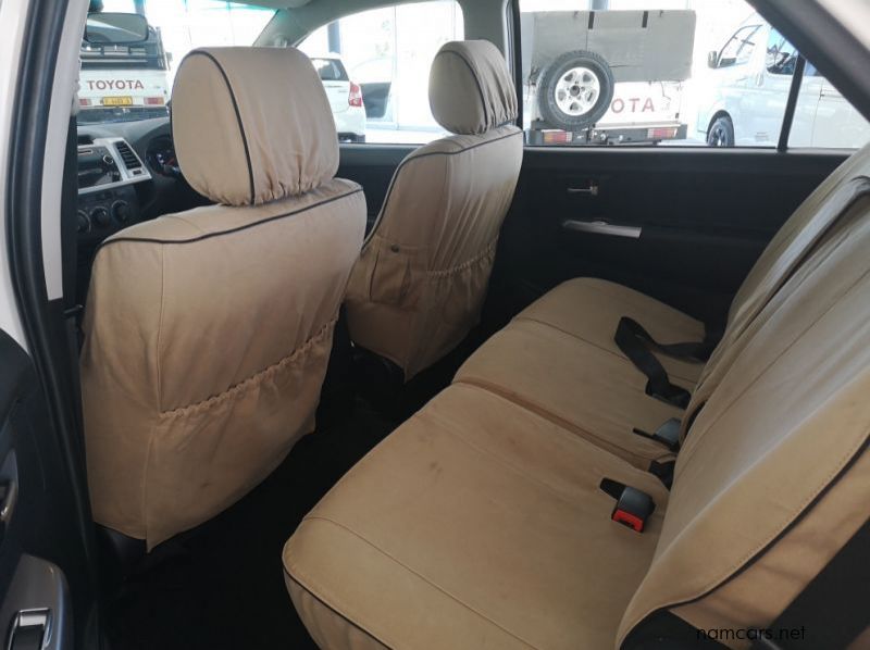 2014 Toyota Fortuner pictures