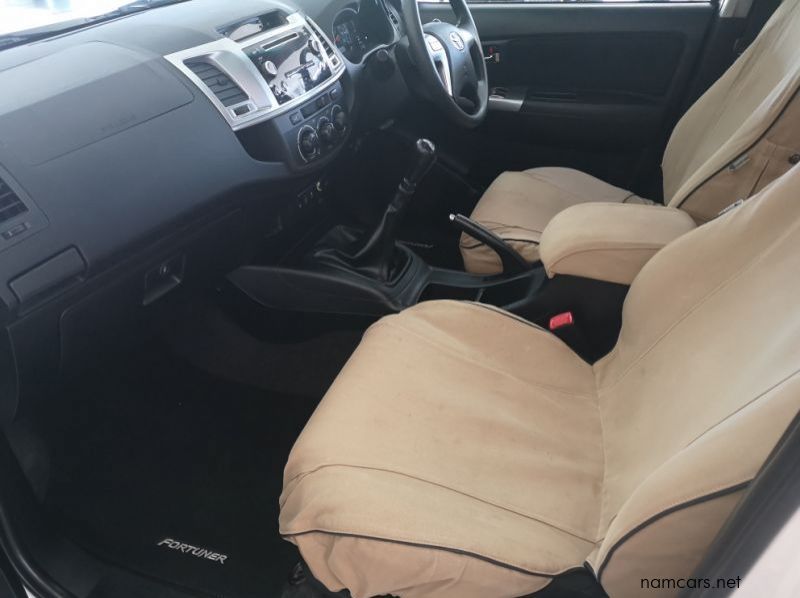 2014 Toyota Fortuner pictures